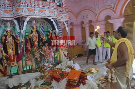 Maha Navami celebrated with full devotion, celebrations in Tripura, Bengal, Assam : Bijoya Dasami knocking doors